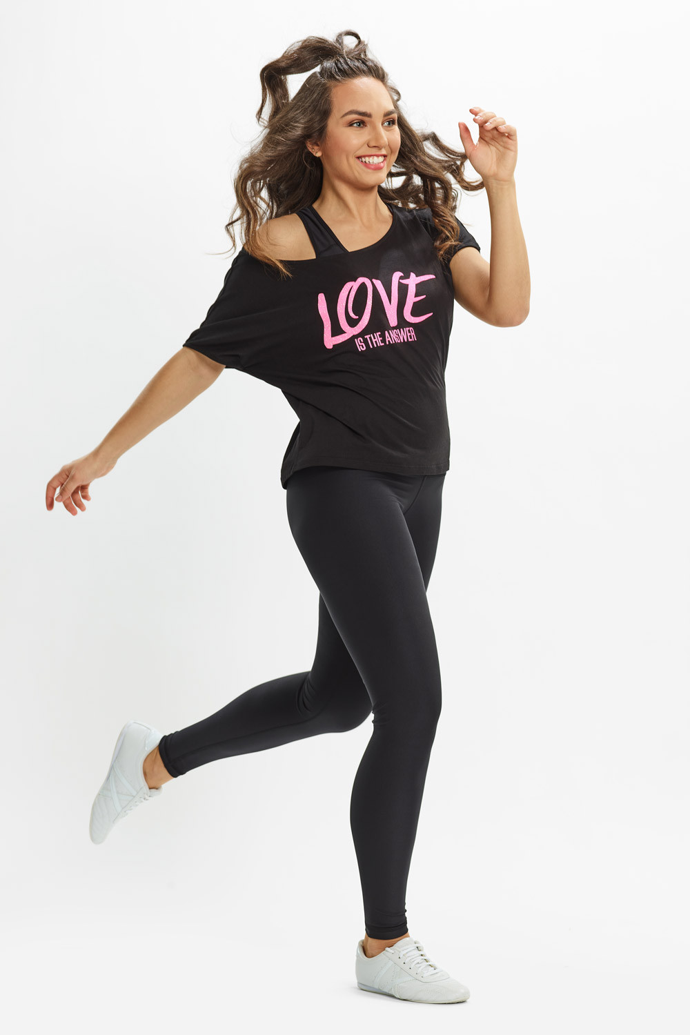 Ultra leichtes Modal-Kurzarmshirt MCT002 mit neon pinkem Glitzer-Aufdruck  „Love is the answer”, Winshape Dance Style